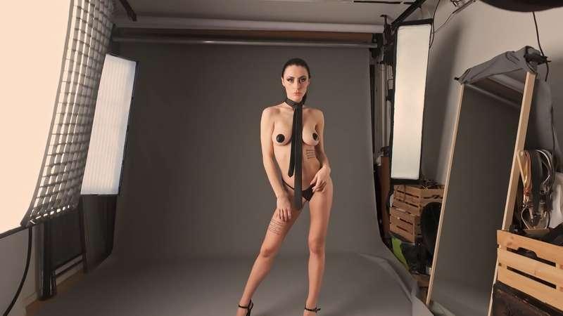 Victoria K - Studio :BTS