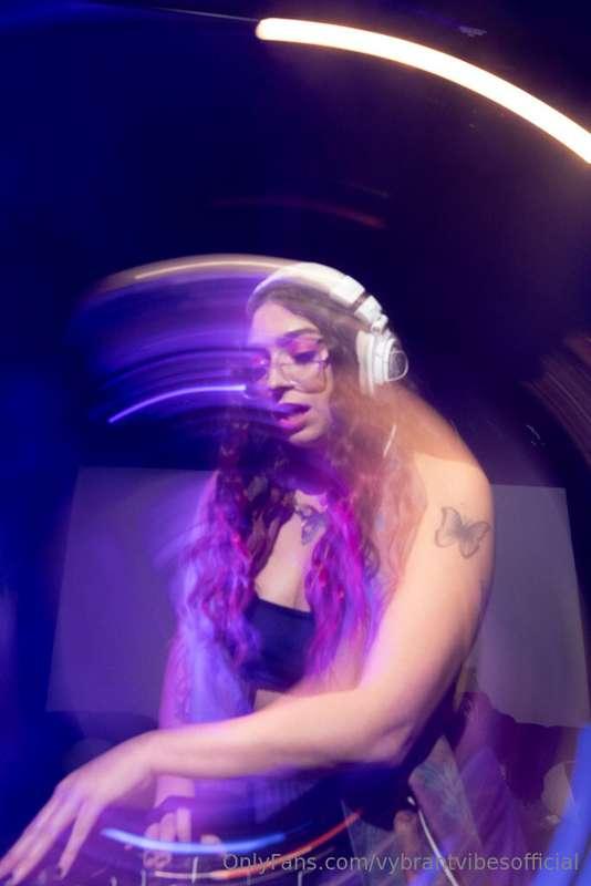 vybrantvibesofficial main image