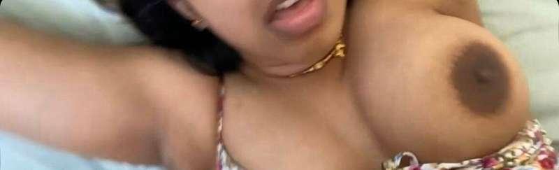1 titty or 2 titties or 2 butt checks 😱😛