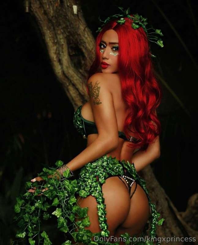 Happy Halloween 👻 Be sure to unlock some of my XXX rated Hal..