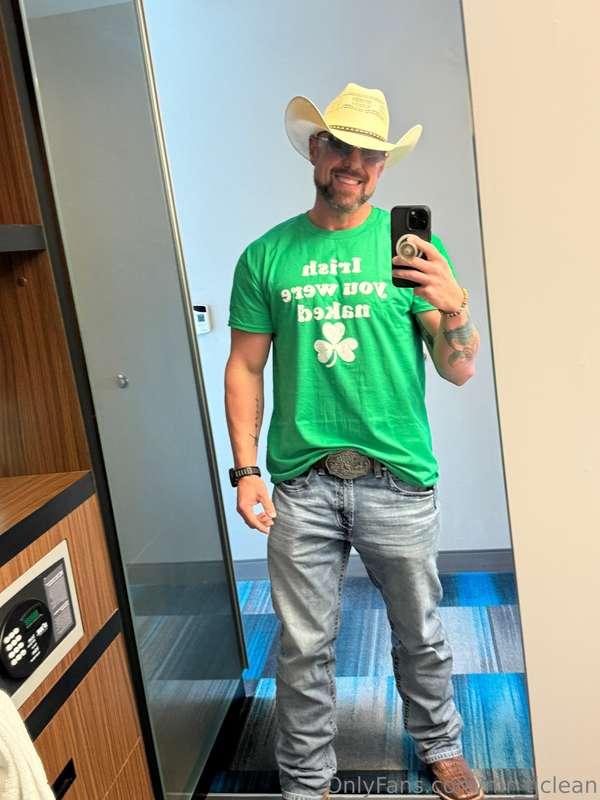 How would you spend the day with your favorite cowboy 😉