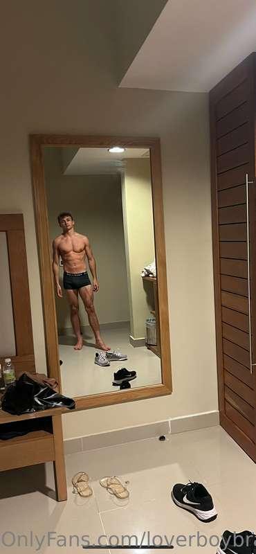 Wanna see more then just this?🤭
Tip me on my posts to receiv..