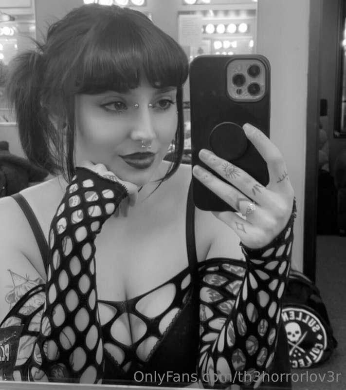 pretty face, big tits<3