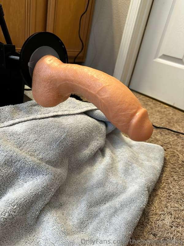 You guys wanted some pornstar toys, let’s see how this Jeff ..
