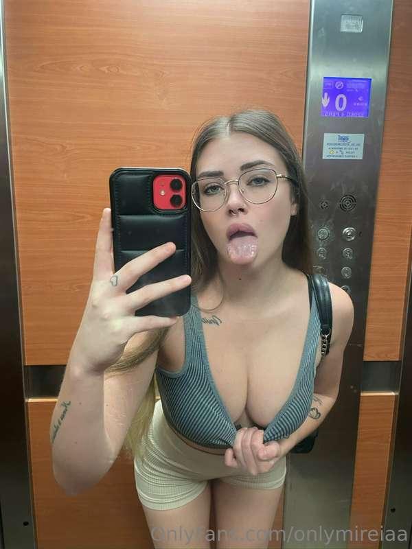 mi amor que me harias si nos kedamos encerrados en el ascens..
