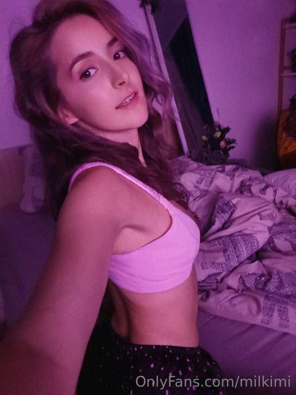 Late Night selfies… today I feel pretty confident 😍 [ if I g..