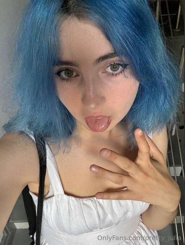 👅 @darcy_moon_shadow 👅Wanna check what my mouth can do with ..