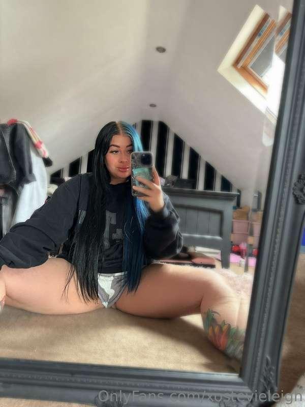 Afternoon peekaboo 🥰