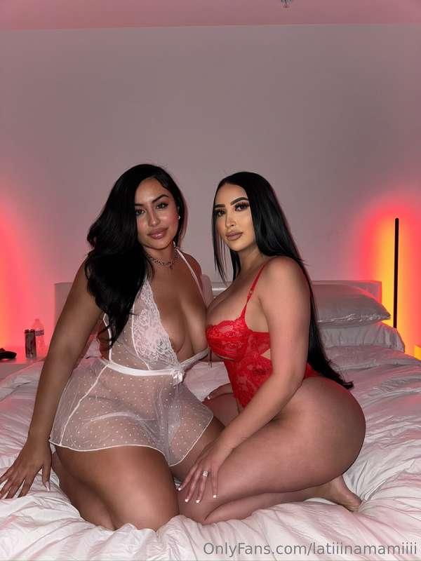 My first girl on girl... fully topless 🍒