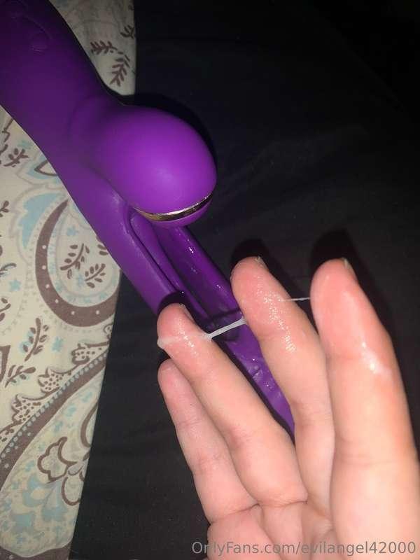 I cum so hard with this toy 😈