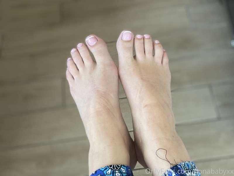 Just got my nails done, who likes them french?