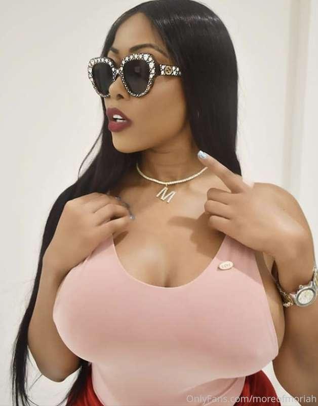 Ready to spoil some cocks🍆🔥 are you there babe? Join me @mor..
