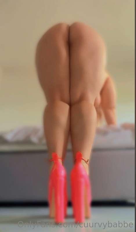 barbie vibes 😜🌸 ampak, da jst nosim samo petke 😜