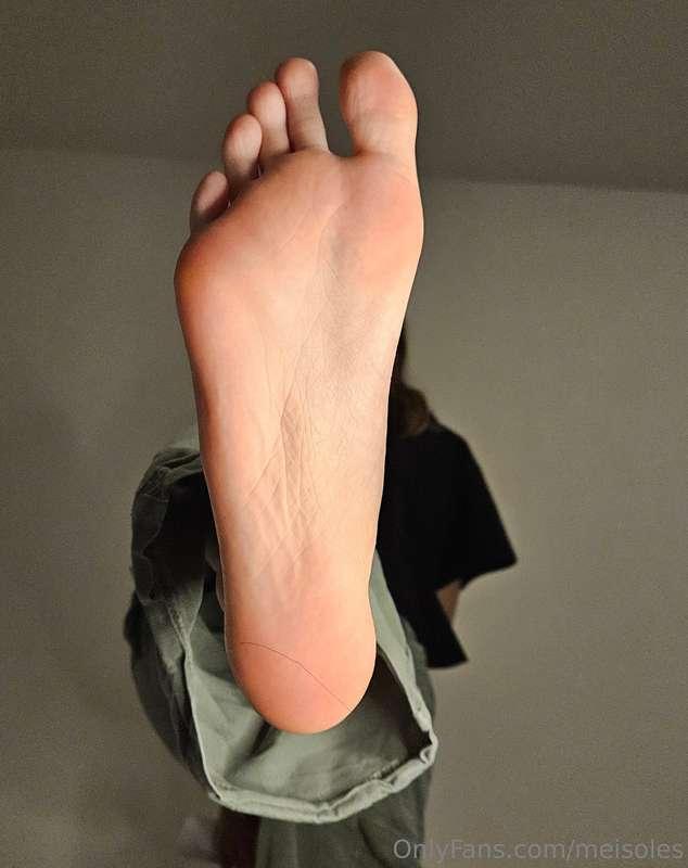 Time to submit to your goddess. 

Customs are open 😉