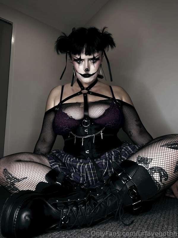urfavegothh image #6