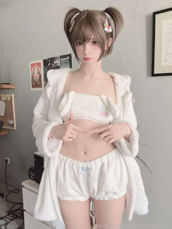 temikmiufeet image #4