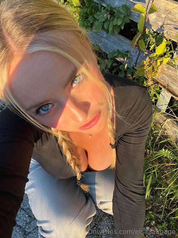 sunkissed but better if your kiss ☀