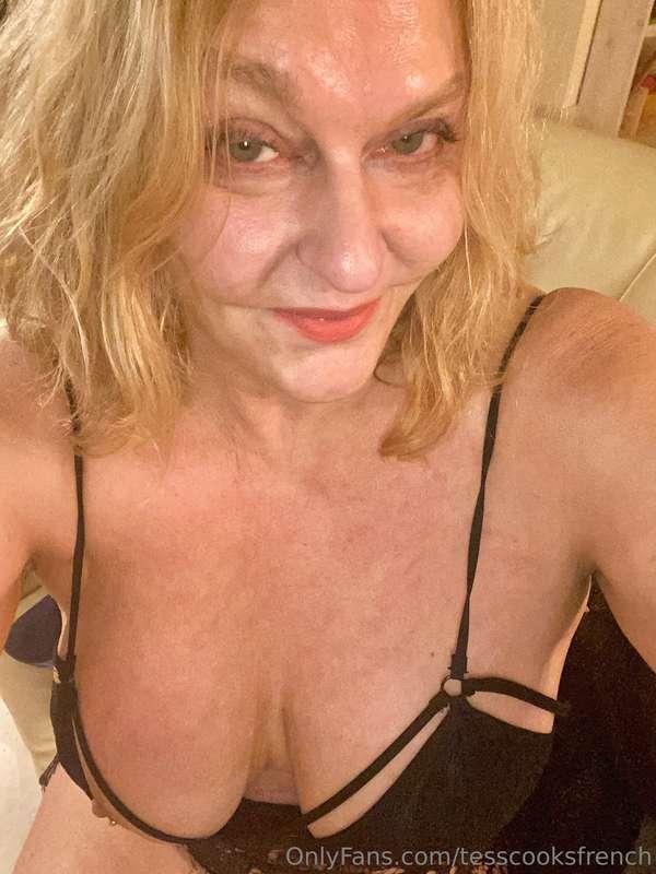 Getting ready for a video date. I don’t have time for many. ..