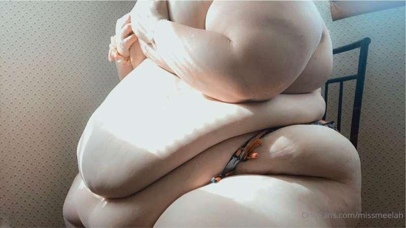 missmeelah image #2