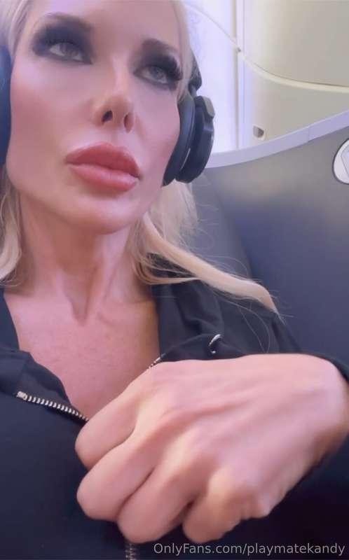 Did you see me getting horny on this flight?✈️ I had to fini..