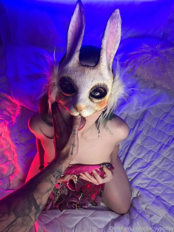 set and video amateur available @babyaddickt 🐰🐰💦