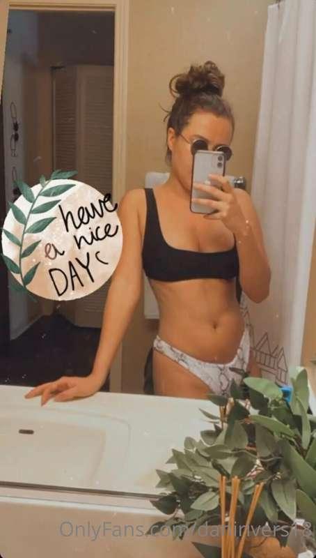 Who wants to get naughty today. Tip me $10 and I’ll send you..