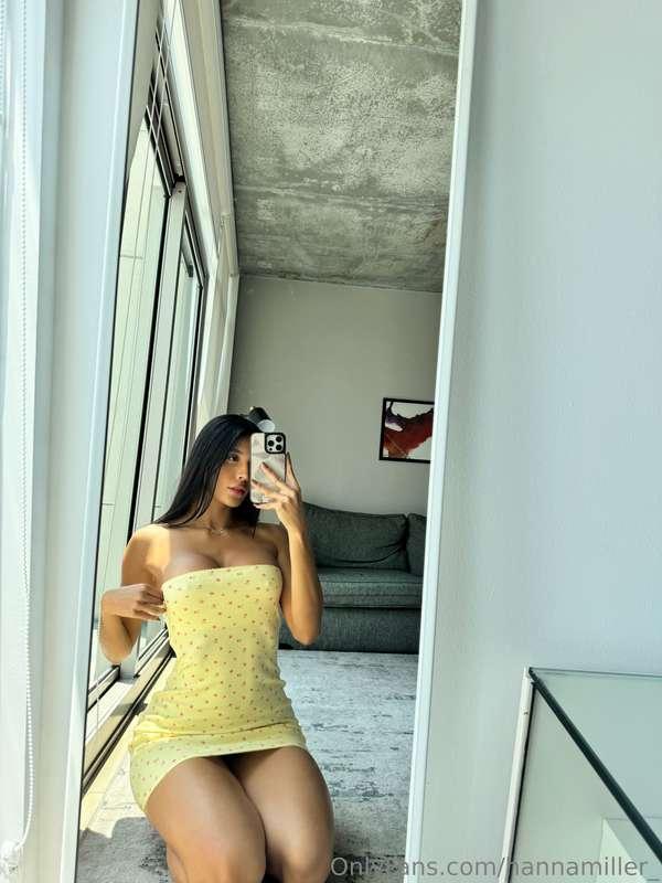 If this post gets **250 likes** I will give away a stripteas..