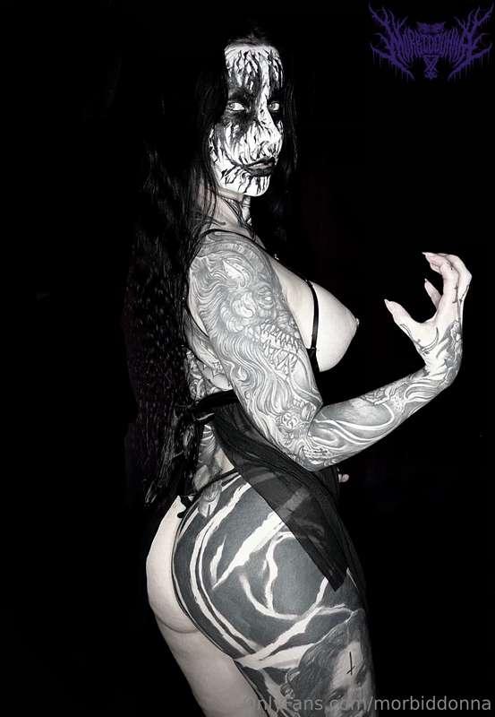 I’m gonna hunt you in your wet dreams 😈💦