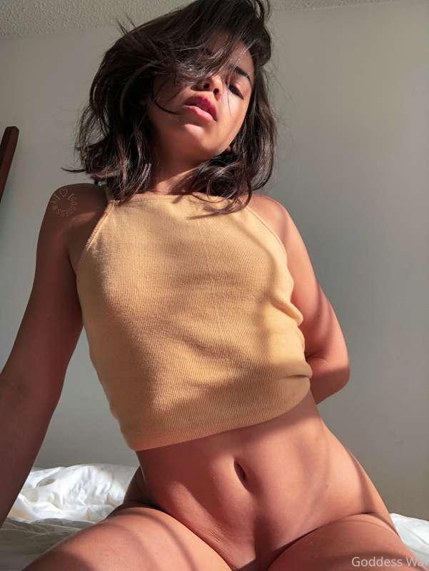 2019 Leia comin at ya to make sure you're still cummin 😇 ✨