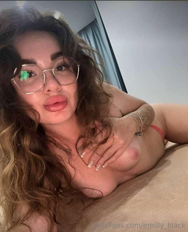 🍑Horny Lil bitch @blanka_l wants fuck with your dick and lic..