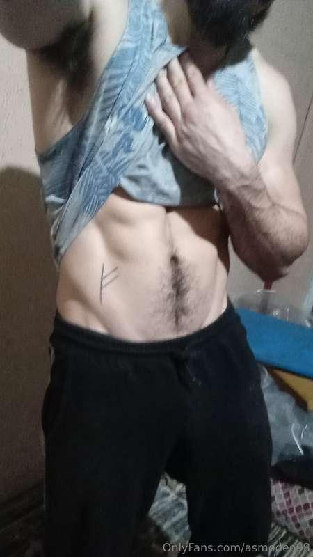 Un poco de mi cuerpo, ojala disfrutes verlo todo bombón, est..