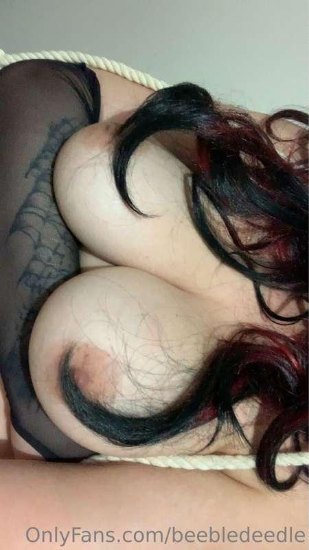witchy-tits