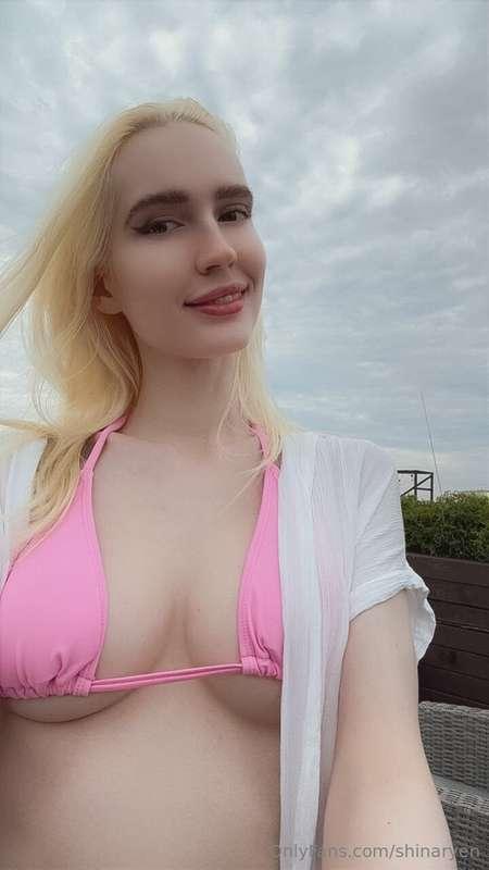 Come talk dirty in my DMs 💋