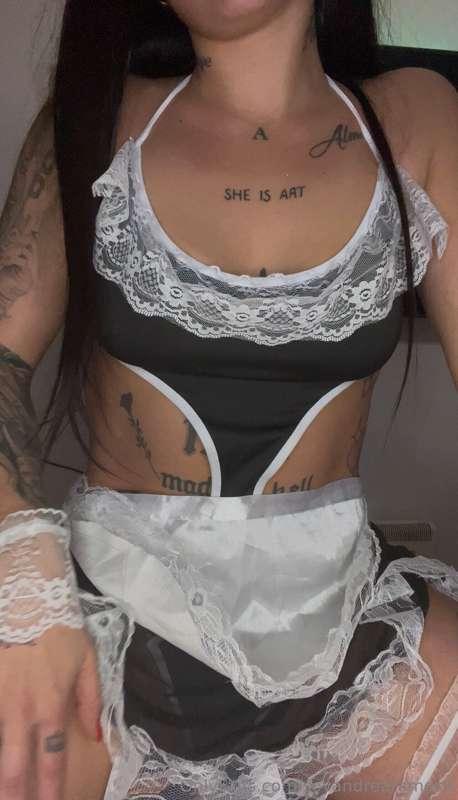 Hoy me tocaba limpiar 🤭 paré un ratito a jugar un poco, quie..