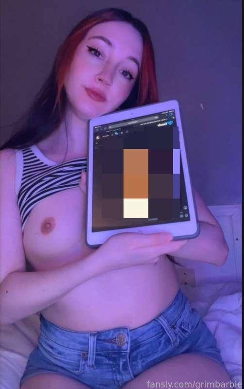 Get a dick rating vid if you want to see how I really feel 🫣

#alt #egirl #petite #altgirl #dickrate #fyp #gfe