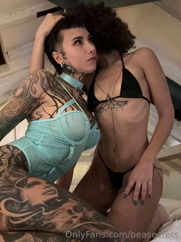 Oggi tutti i miei video **lesbo** in **super sconto** 💦💦 Qui..