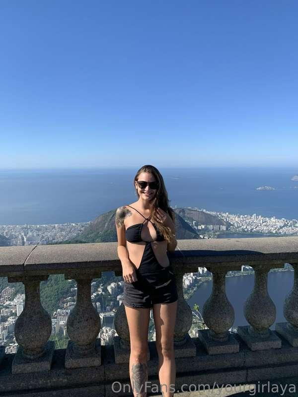 i know i look better than the view 😘