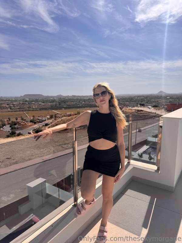 Viens me dire en privé ce que tu n'oserais dire à aucune fem..