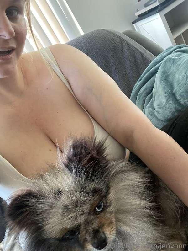 Sunday funday 😘💜 grooming the pup
