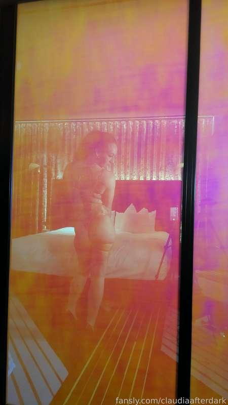 claudiaafterdark image #0