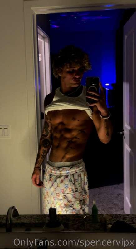 Just sent out sex tapes so check the dm;)