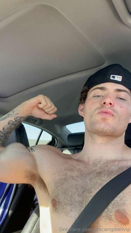 My BODYS SO HAIRY 🙈