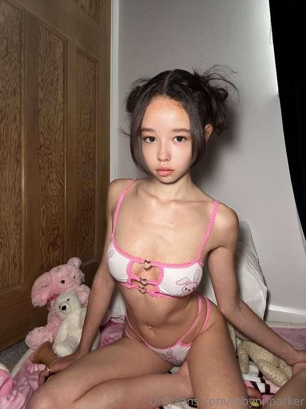 thinking about u between my thighs😘