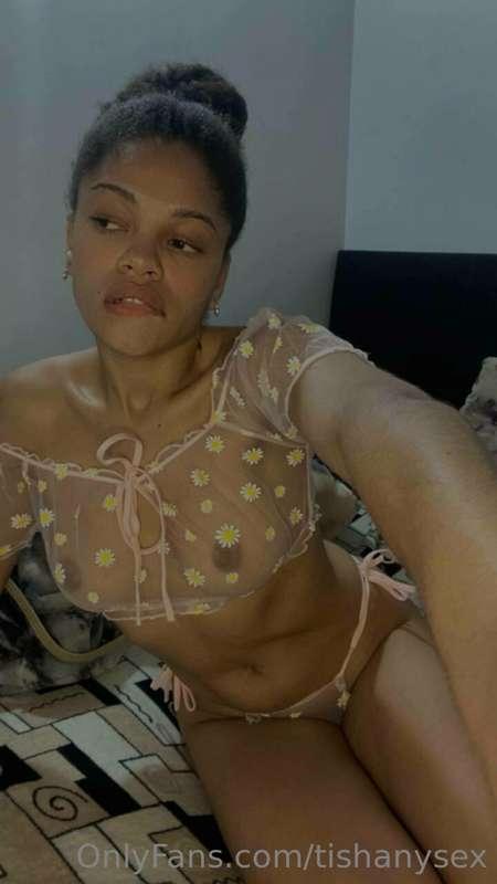 All set up to start with my naughty and sexy sessions of vid..