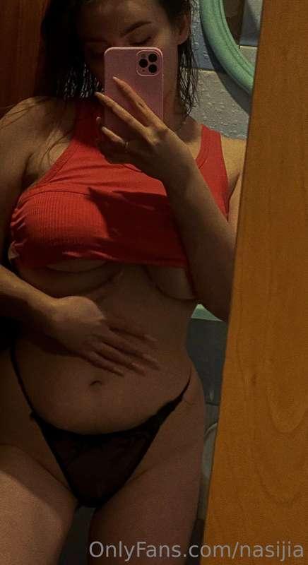 Time for shower 🥰