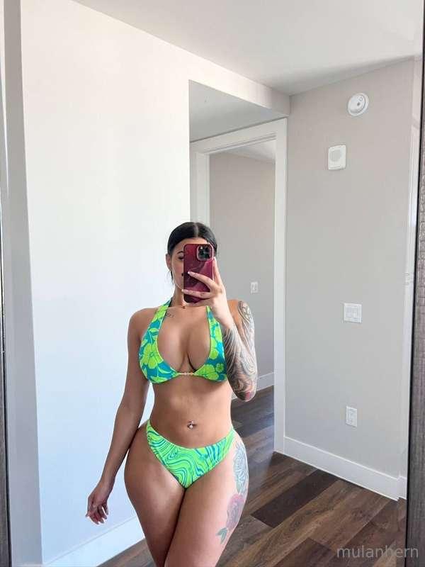 If you like the bikini let me know by liking this post 🥰