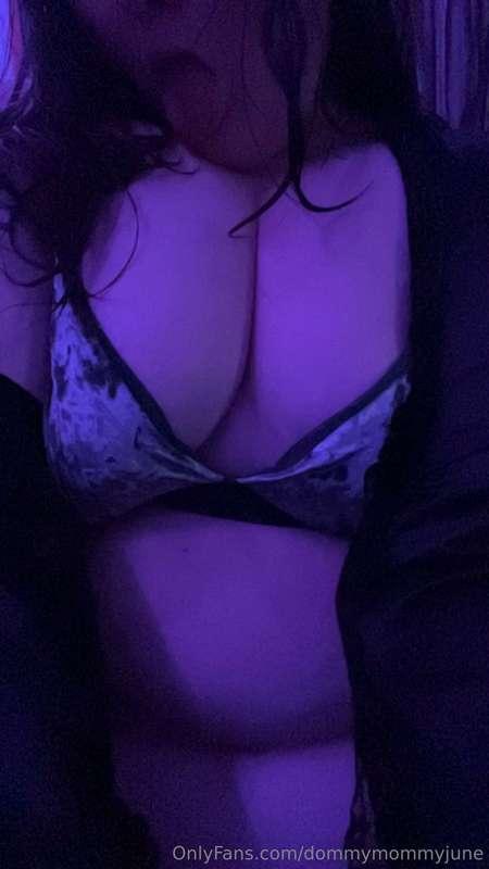 i’ve missed you guys 🫶🏻 dm me for any request on what you wa..