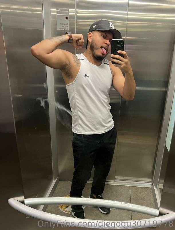 Hola 🤭