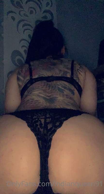 Subscribe to my hot Indian friend @brownbaddiexo now for onl..