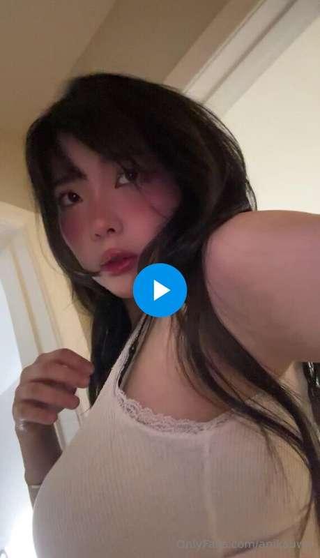 Naughty TikTok's? (๑>؂•̀๑)